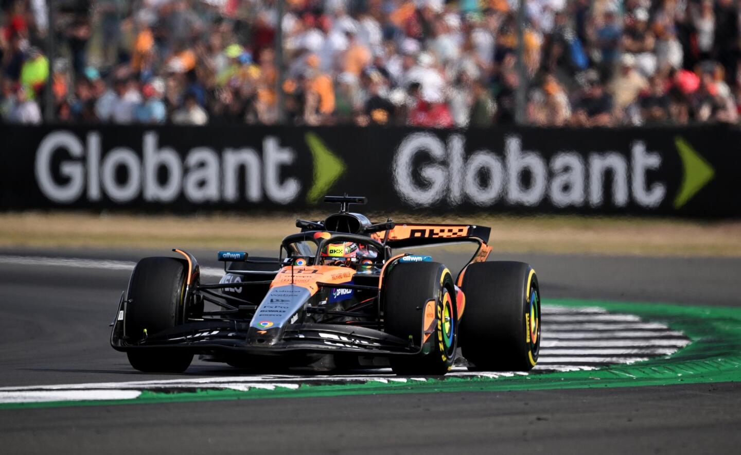 Lando Norris en los entrenamientos libres en Silverstone.