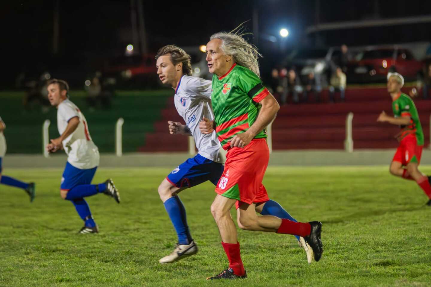 Robert Carmona en Estudiantes El Colla de Rosario.