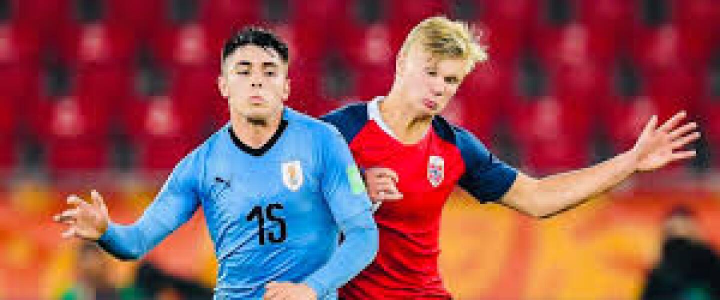 Elizalde marca a Haaland.