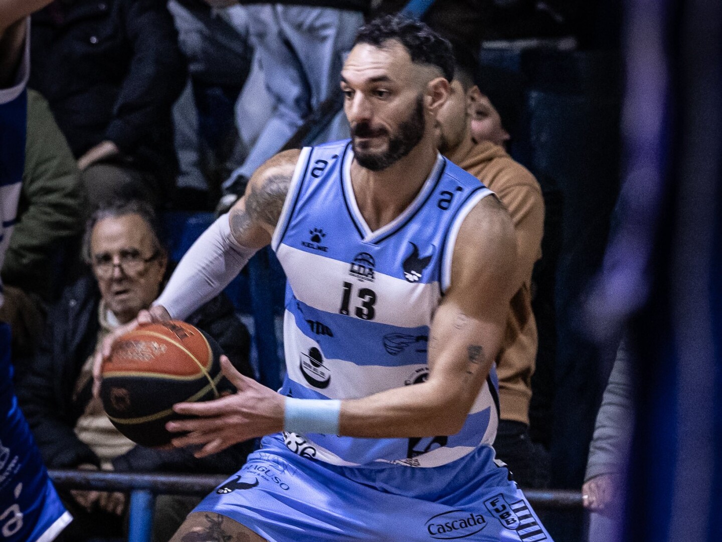 Atenas durante su cruce ante Yale por la Liga de Ascenso de básquetbol 2025.