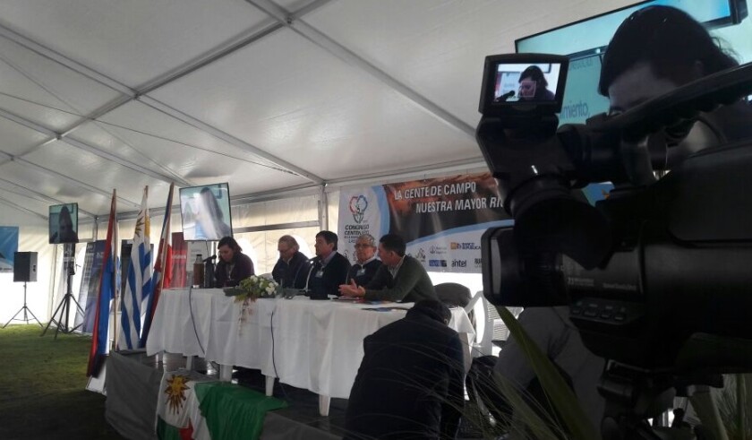 congreso-de-la-federacion-rural-foto-martin-olaverry.jpg