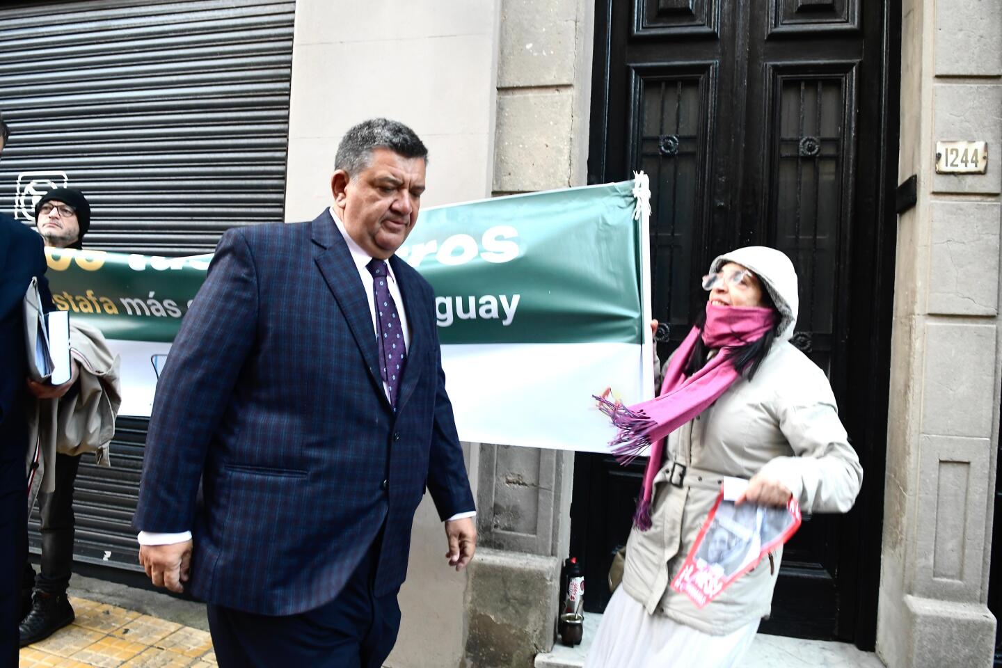 Jorge Barrera en el ingreso a una audiencia por el caso de Conexión Ganadera.