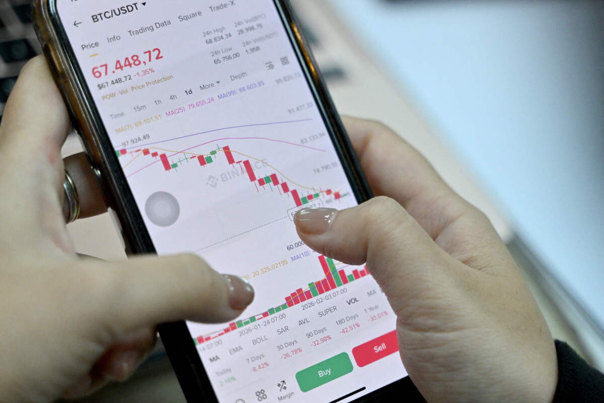 Binance suspende los retiros después de que hackers de criptomonedas robaran 6.300 millones de dólares
