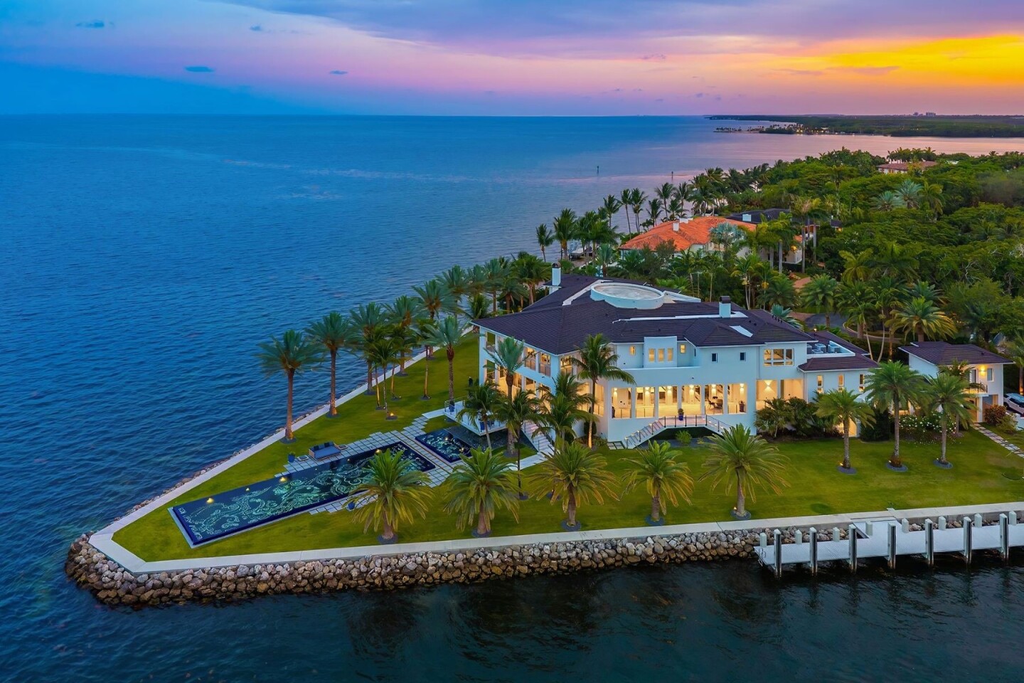 Vista al mar en Gables Estates, el barrio más caro de Estados Unidos.
