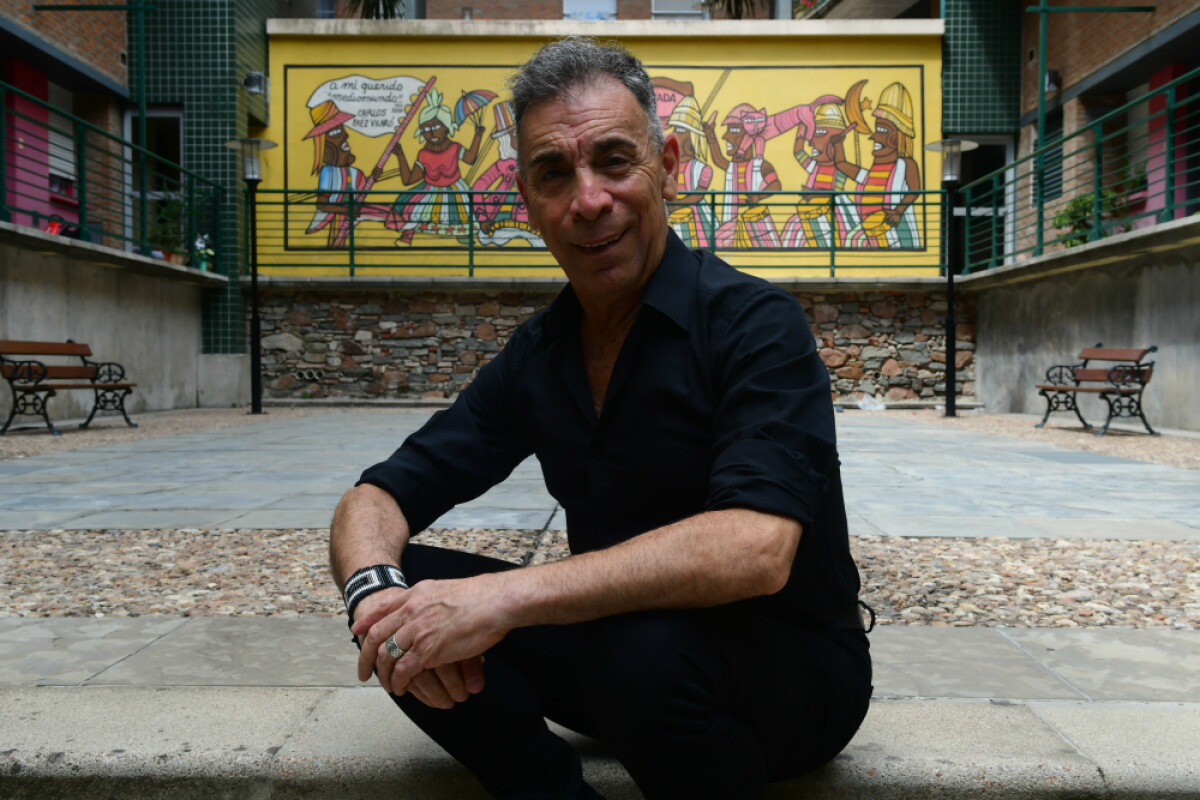 Nacho Cardozo celebra 50 años de carrera: el artista que hizo de todo y nunca se alejó del escenario