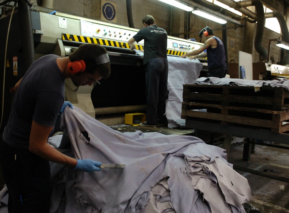 La industria del cuero atraviesa un mal momento aunque sigue siendo un producto demandado por el mercado local. Foto: Darwin Borrelli