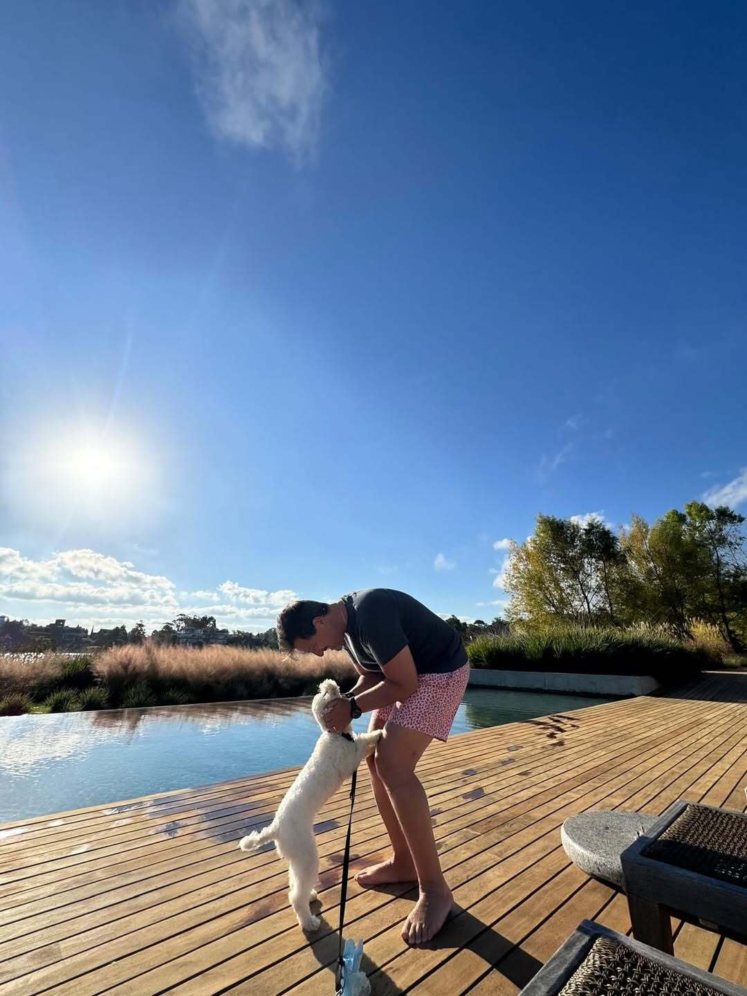 Federico Buysan junto a su perro Polo.