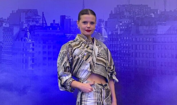 Annasofía Facello en el estreno de "Tierra de amor y venganza".