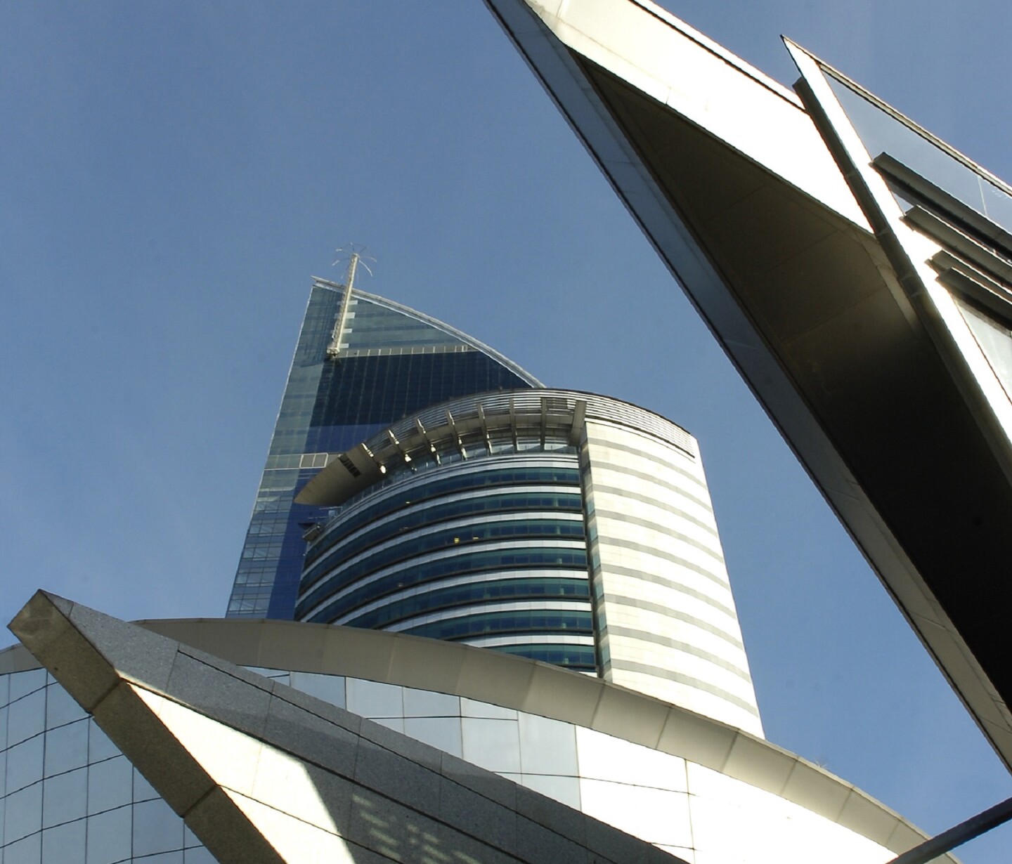 Torre de las Telecomunicaciones, sede de Antel.