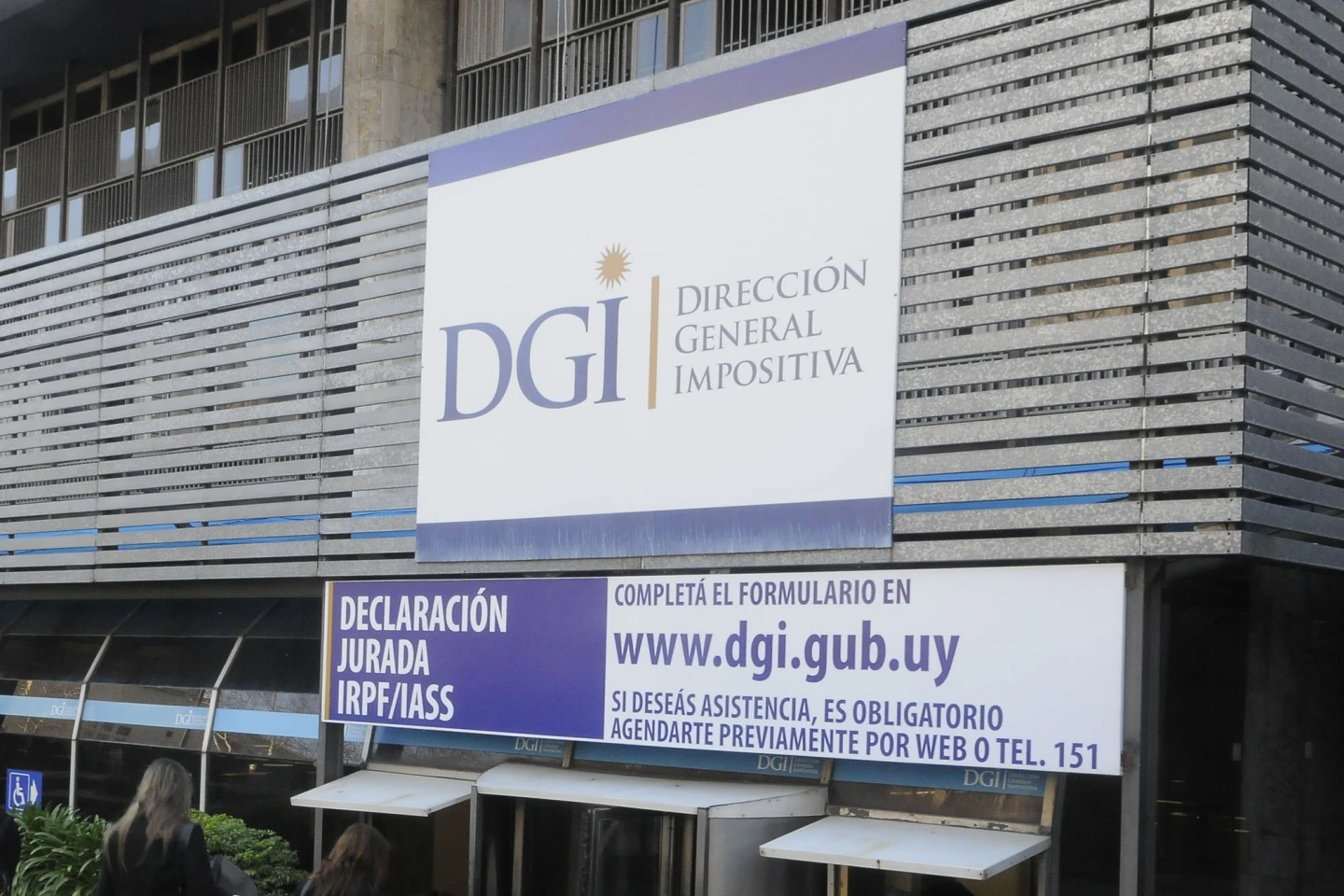 Dirección General Impositiva (DGI).