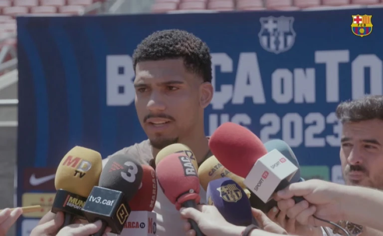 Ronald Araujo y una confesión que sorprendió a todos: "Soy un líder nato y creo que eso va a seguir así"