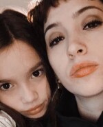 helena y sofia gala.jpg