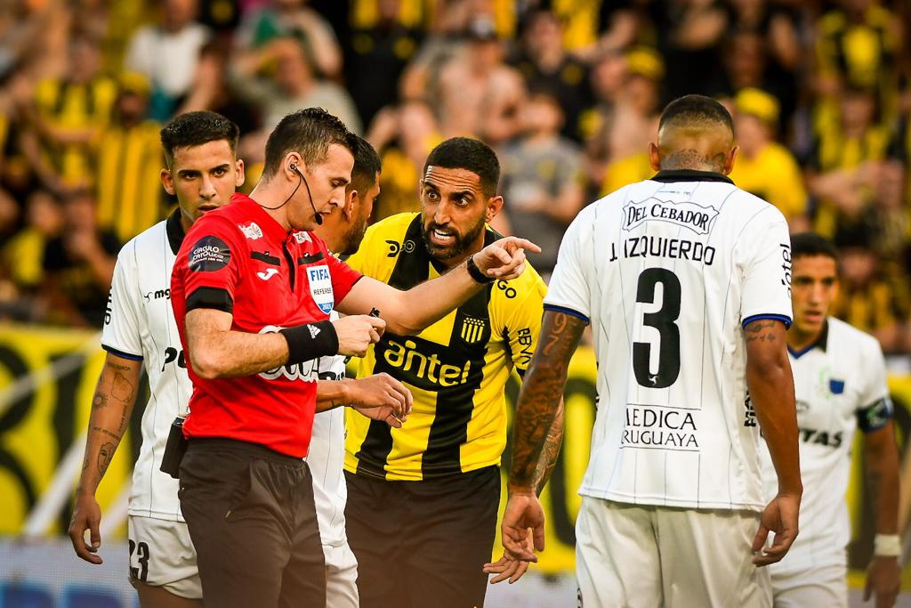peñarol vs liverpool