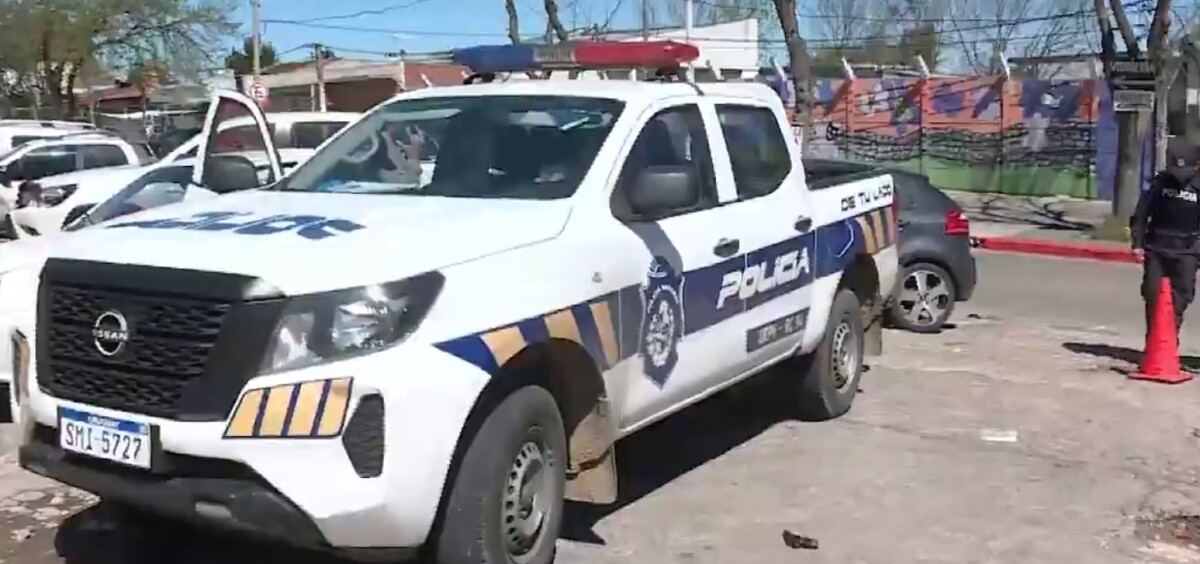 Policía que trabajaba como repartidor baleó a un rapiñero de 18 años que intentó robarle en Punta de Rieles