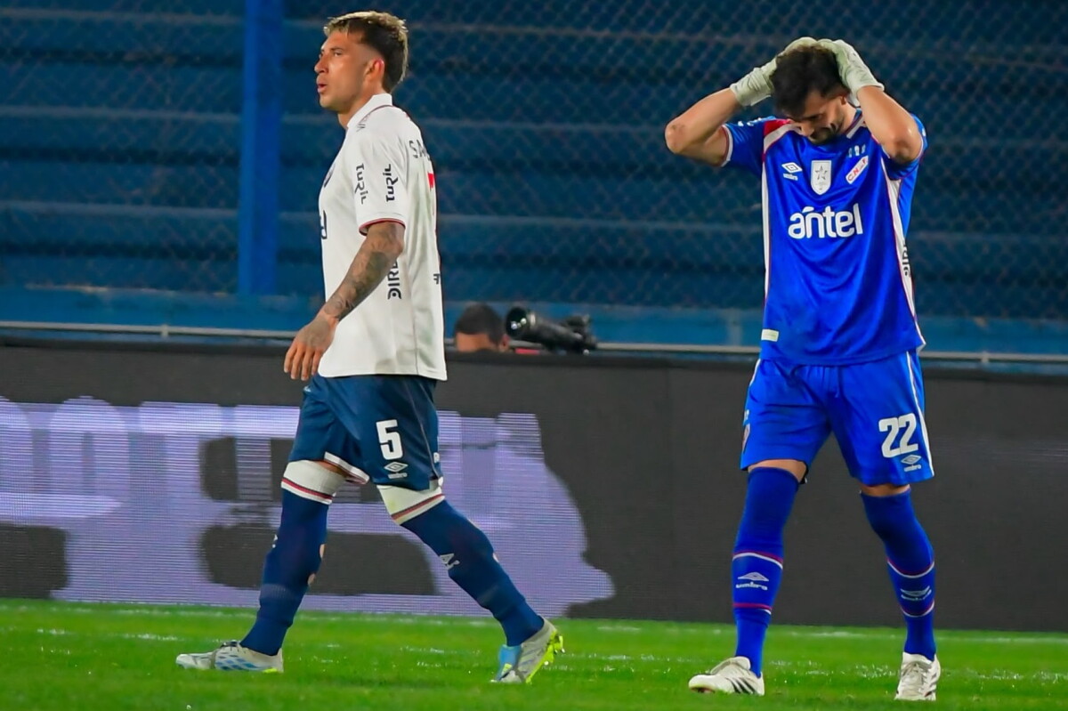 Francisco Calvo en el partido entre Nacional y Wanderers por el Torneo Intermedio.