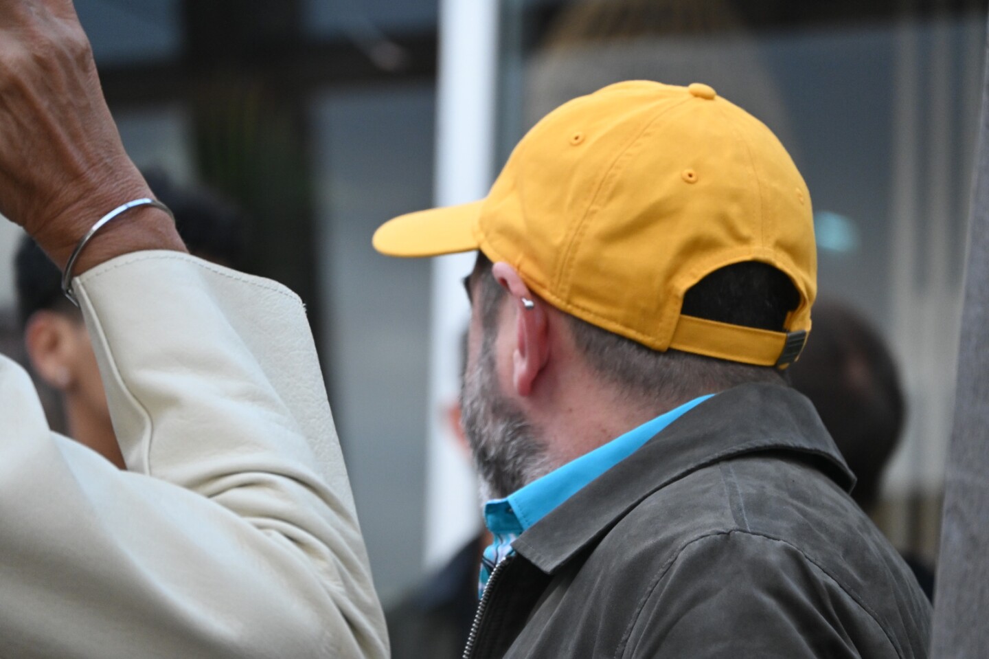 Gorro con visera, para el día o la noche. Foto: Ricardo Figueredo