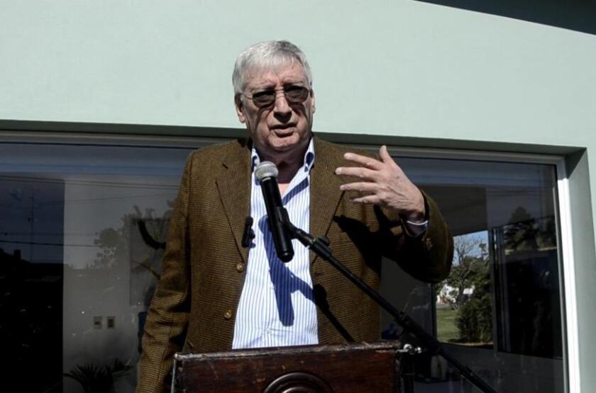 Carlos Pagés.jpg