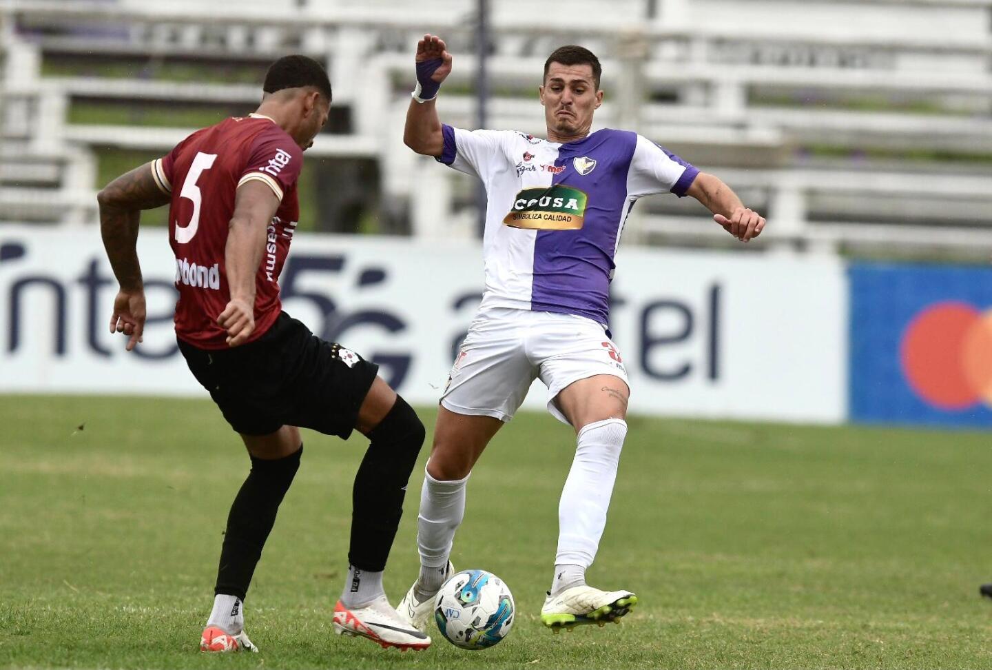 Fénix vs. Wanderers en el Parque Capurro.