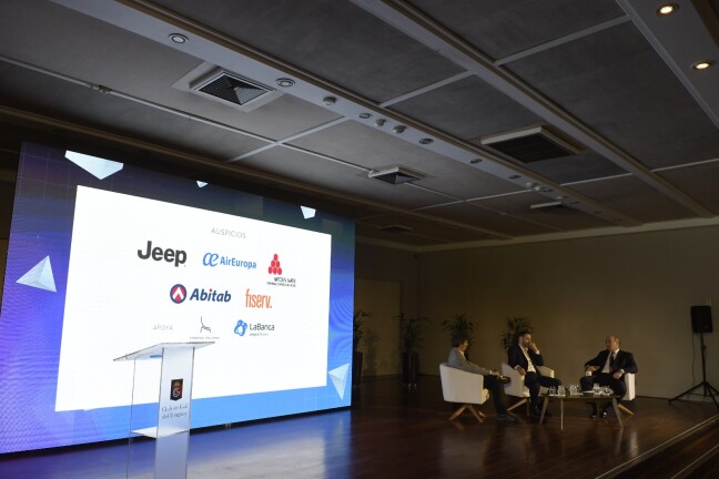 El 2 de abril se realizó el evento Un Balance Anticipado con la destacada participación de Rafael Porzecanski y el economista Javier de Haedo.