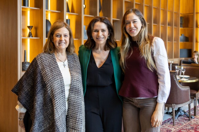 Irma Scheck, Luciana Lasus, Victoria Mendoza