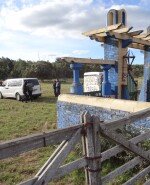 Operativo policial - allanamiento de campo de Baez