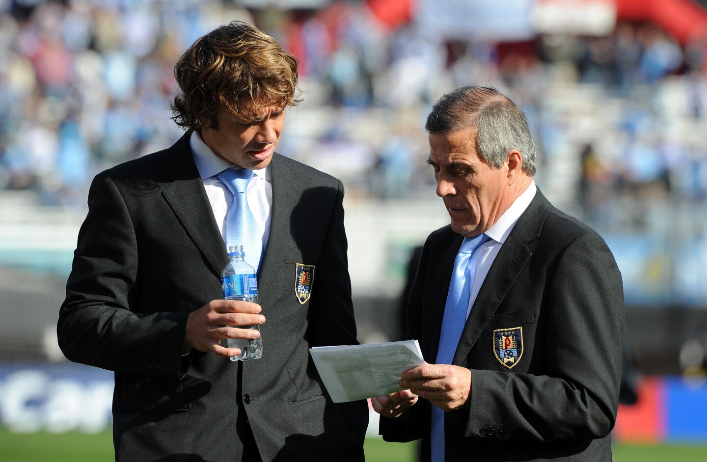 Oscar Washington Tabárez y Diego Lugano en la Copa América 2011 con la selección de Uruguay