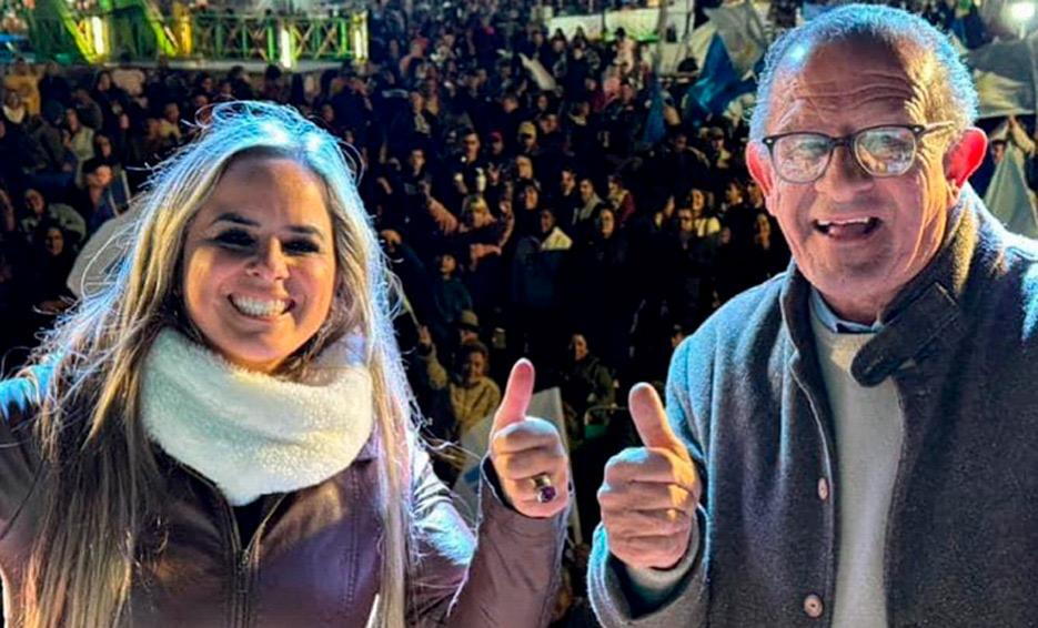 Valentina Dos Santos y Pablo Caram en Artigas