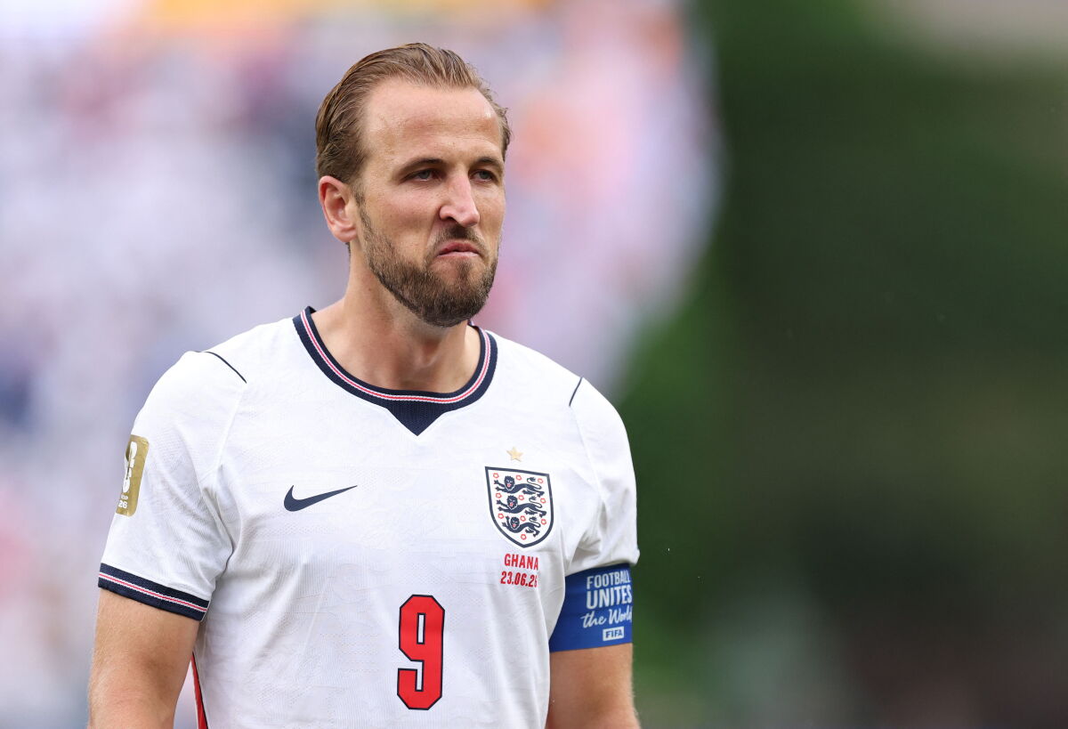 Harry Kane, delantero de Inglaterra, alcanzó a Gary Lineker como máximo anotador de su selección.