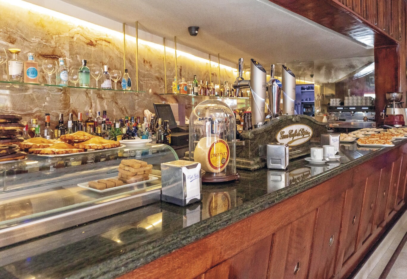 Café Gijón, España, Madrid.