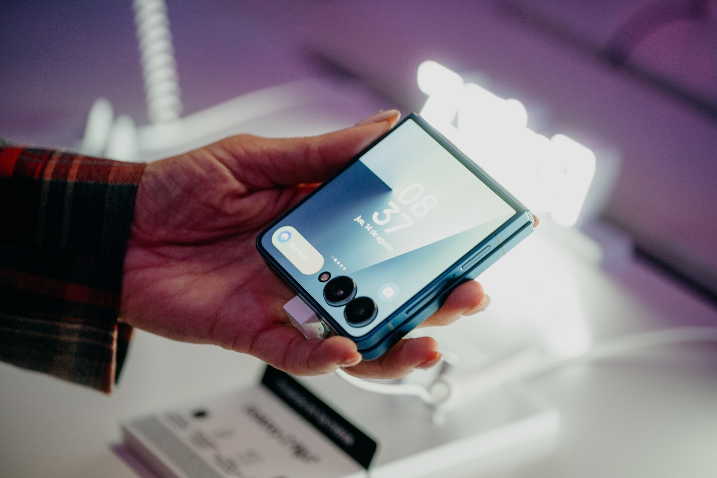 Nuevos modelos, nueva tienda: Samsung marca la vara de medida en el país.