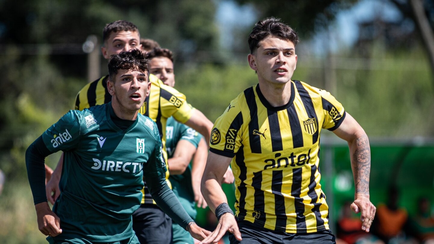 Racing vs. Peñarol en la fecha 14 del Clausura de la Tercera División.
