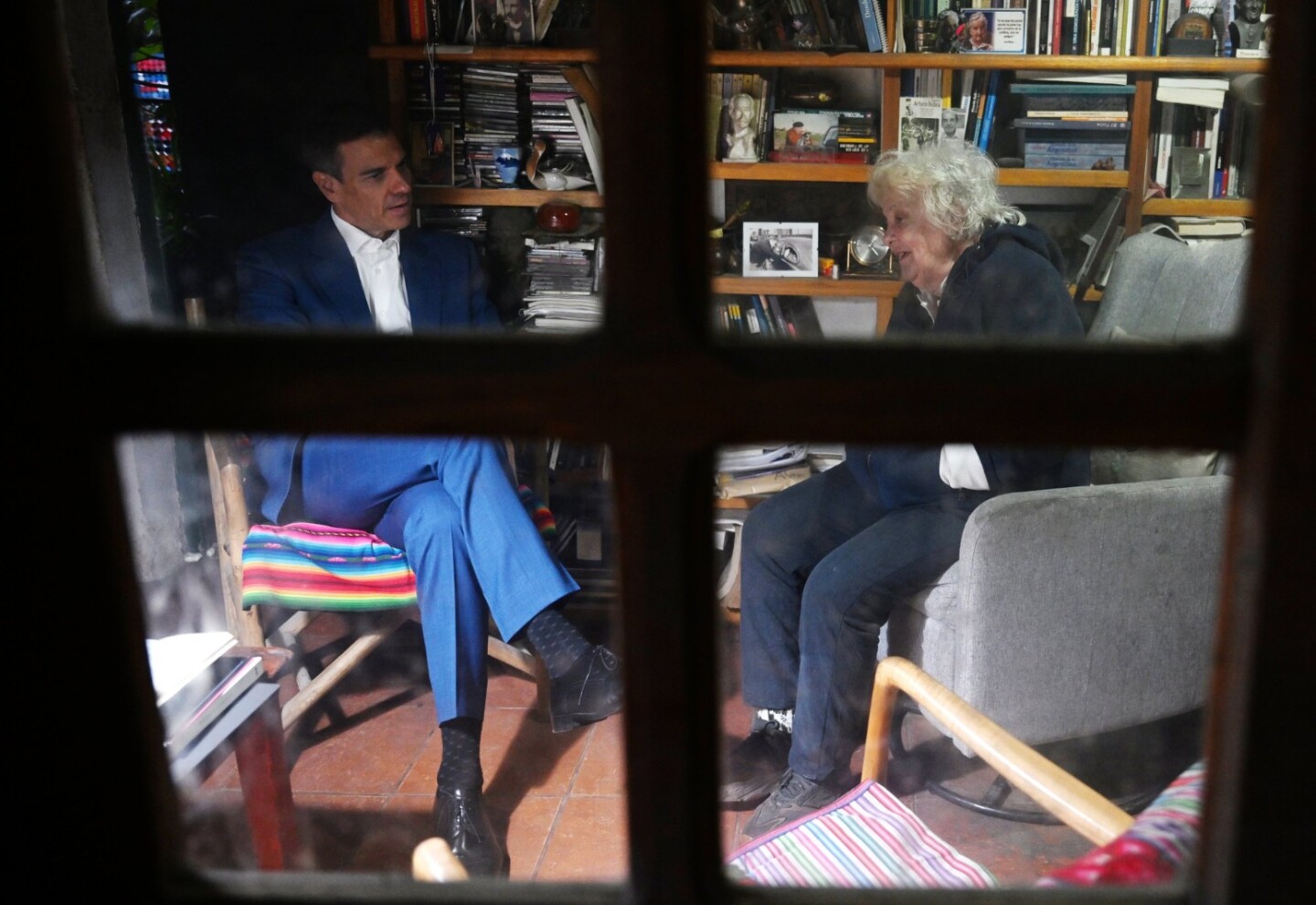 Pedro Sánchez y Lucía Topolansky