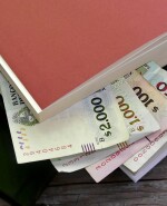Libro y dinero