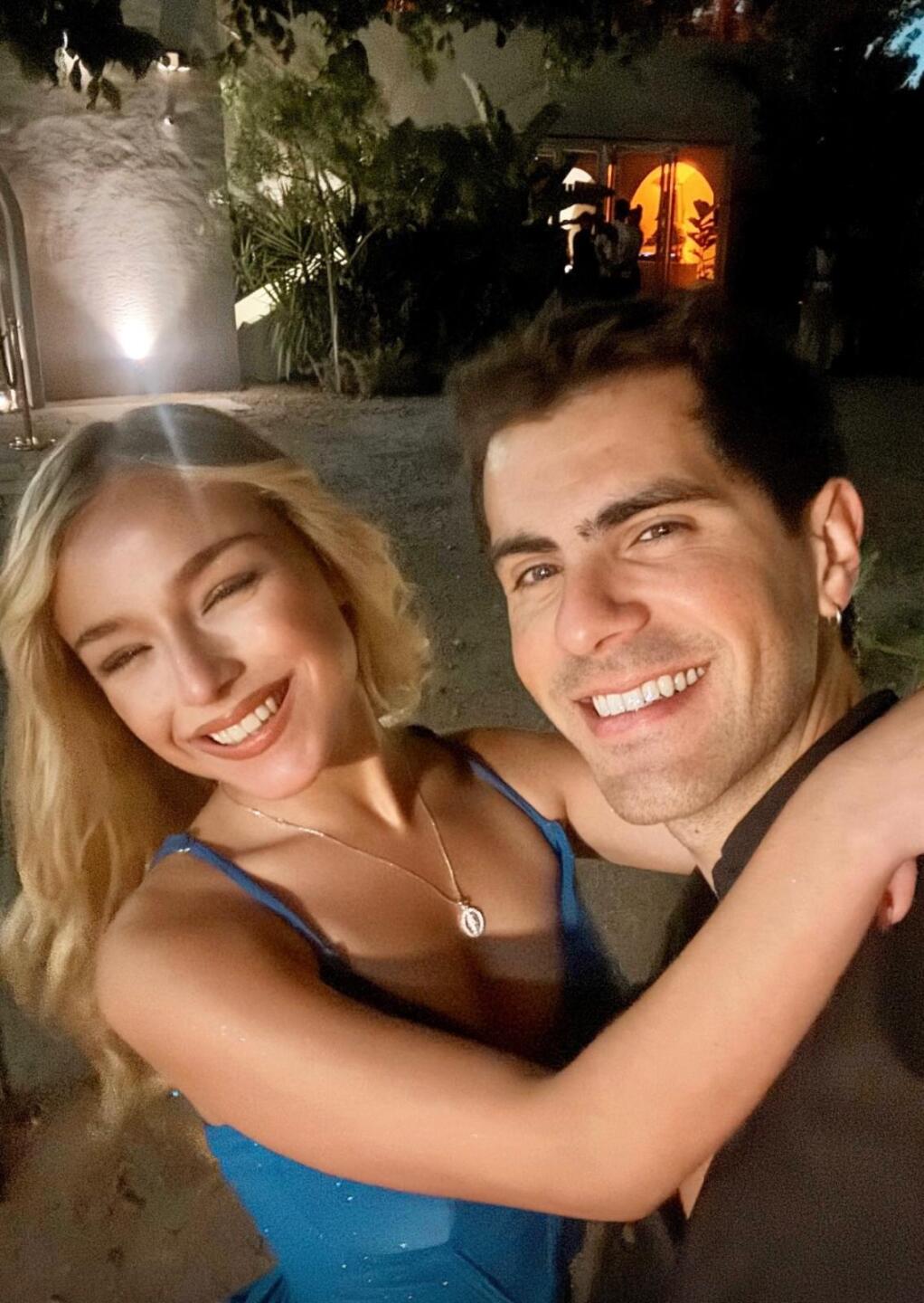 Fer Vázquez junto a su nueva novia, Victoria Velázquez.