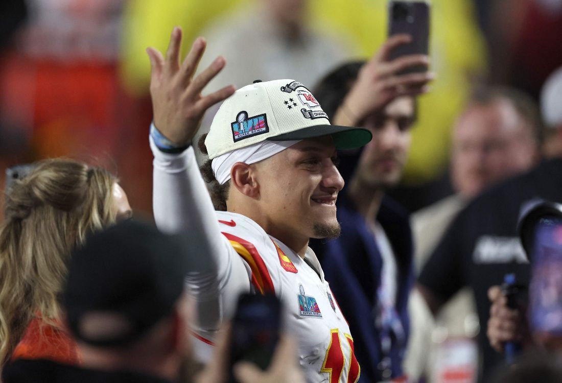 Patrick Mahomes celebra el Super Bowl.