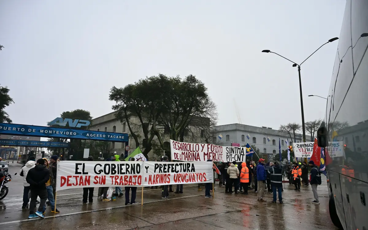 Napięcie w porcie w Montevideo: brak marynarzy i strajki zagrażają działalności rybackiej