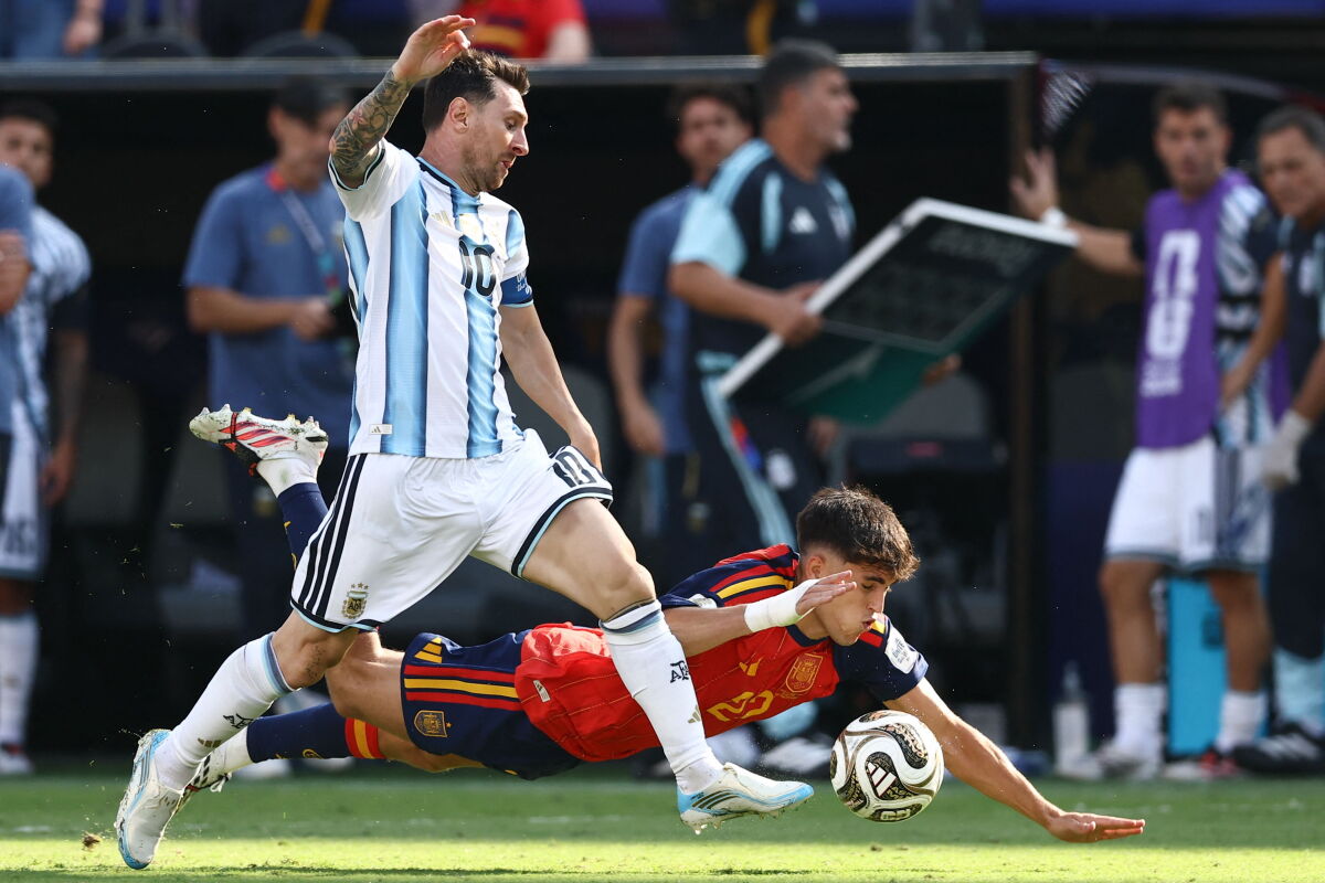 Lionel Messi y Pau Cubarsí en la final del Mundial 2026.