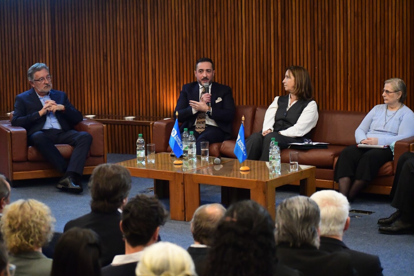 Leonardo Costa, Alejandro Mostesdeoca, Lidia López y Cristina Freire.jpg