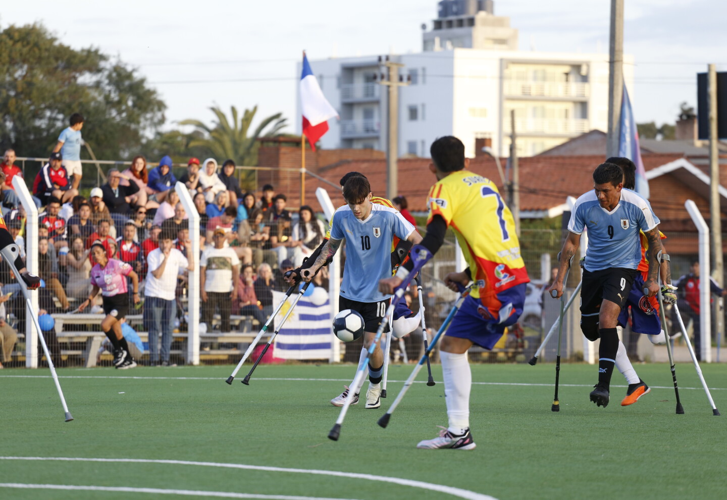 Uruguay ante Colombia en el sudamericano de fútbol de amputados