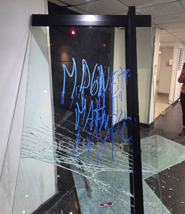 Militantes kirchneristas causaron destrozos en el canal TN.