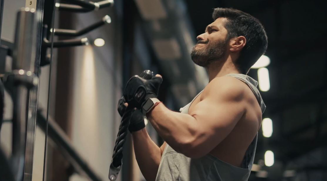 Andrés Ojeda en spot de campaña