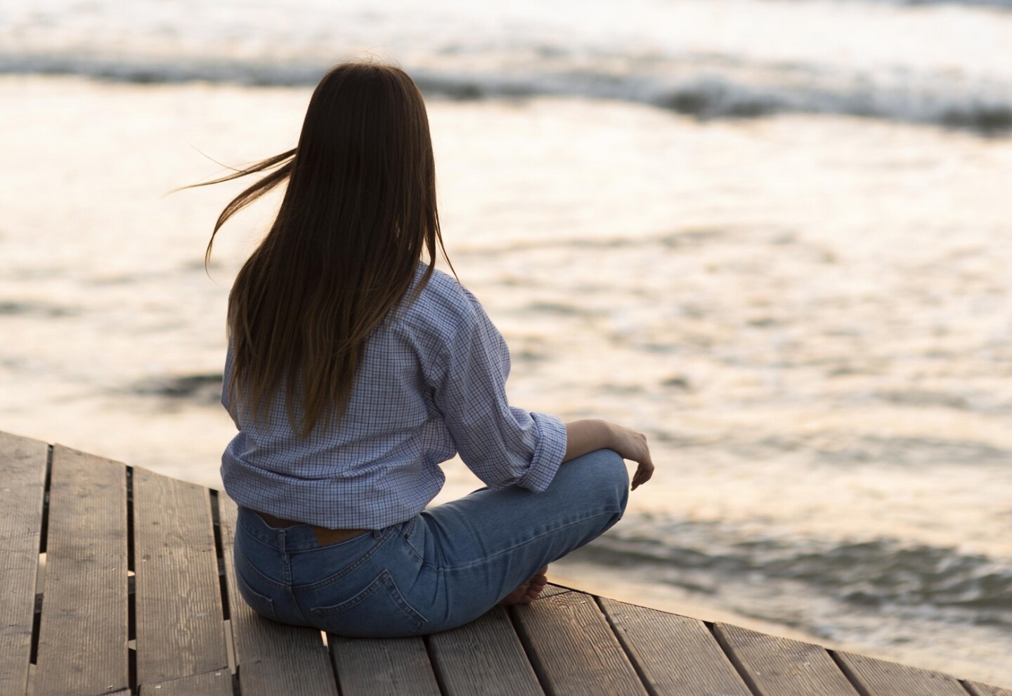 Extraer lecciones sin anclarse en el pasado: mirar hacia atrás también es preciso para avanzar - EL PAÍS Uruguay