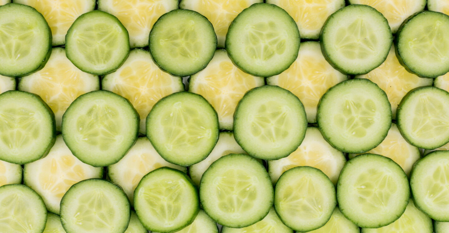 Cucumber Diet: Experts Weigh In on Viral Trend Cucumber slices