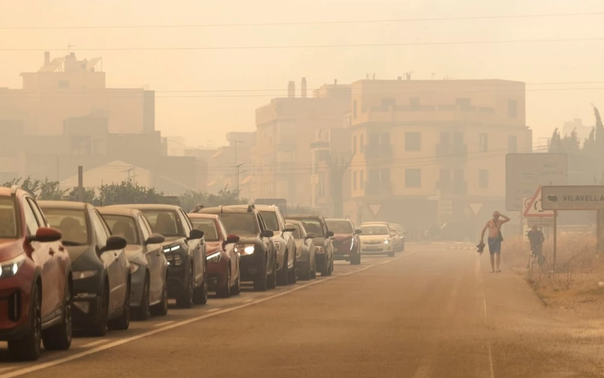 No escuchó las sirenas de emergencia y quedó sola mientras el fuego consumía su pueblo en España