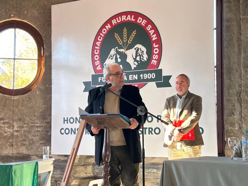 Alfredo Fratti en el Congreso de la Federación Rural.jpg