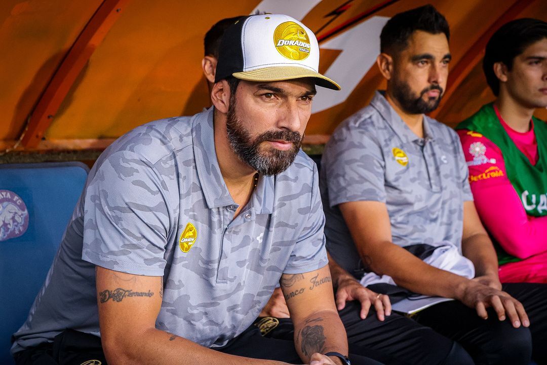 Sebastián Abreu, entrenador de Dorados de Sinaloa.