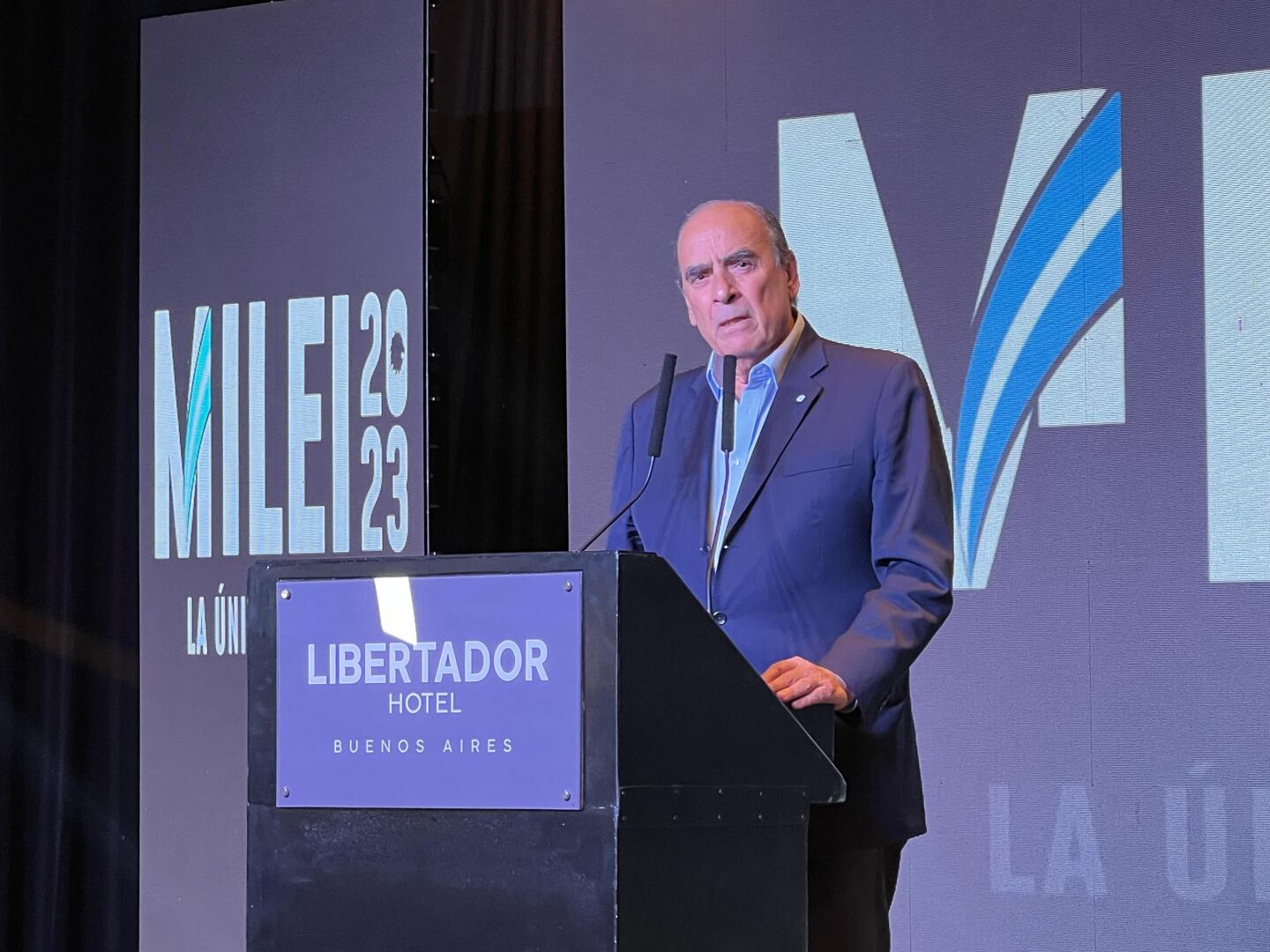 Guillermo Franco, vocero de La Libertad Avanza, tras el cierre de la votación. Foto: Delfina Milder