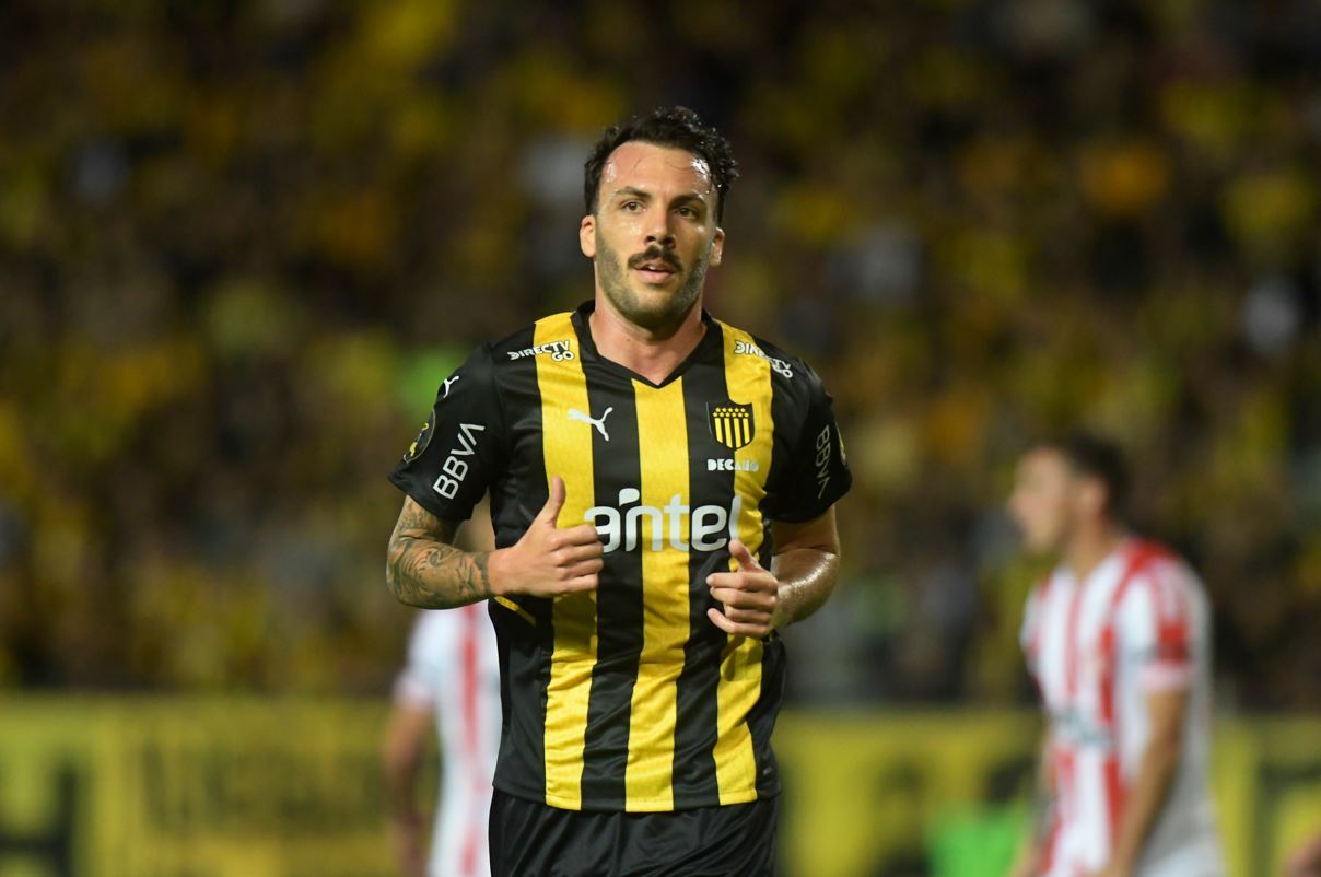 Enzo Scorza dejó el fútbol, es intermediario y fue responsable de la