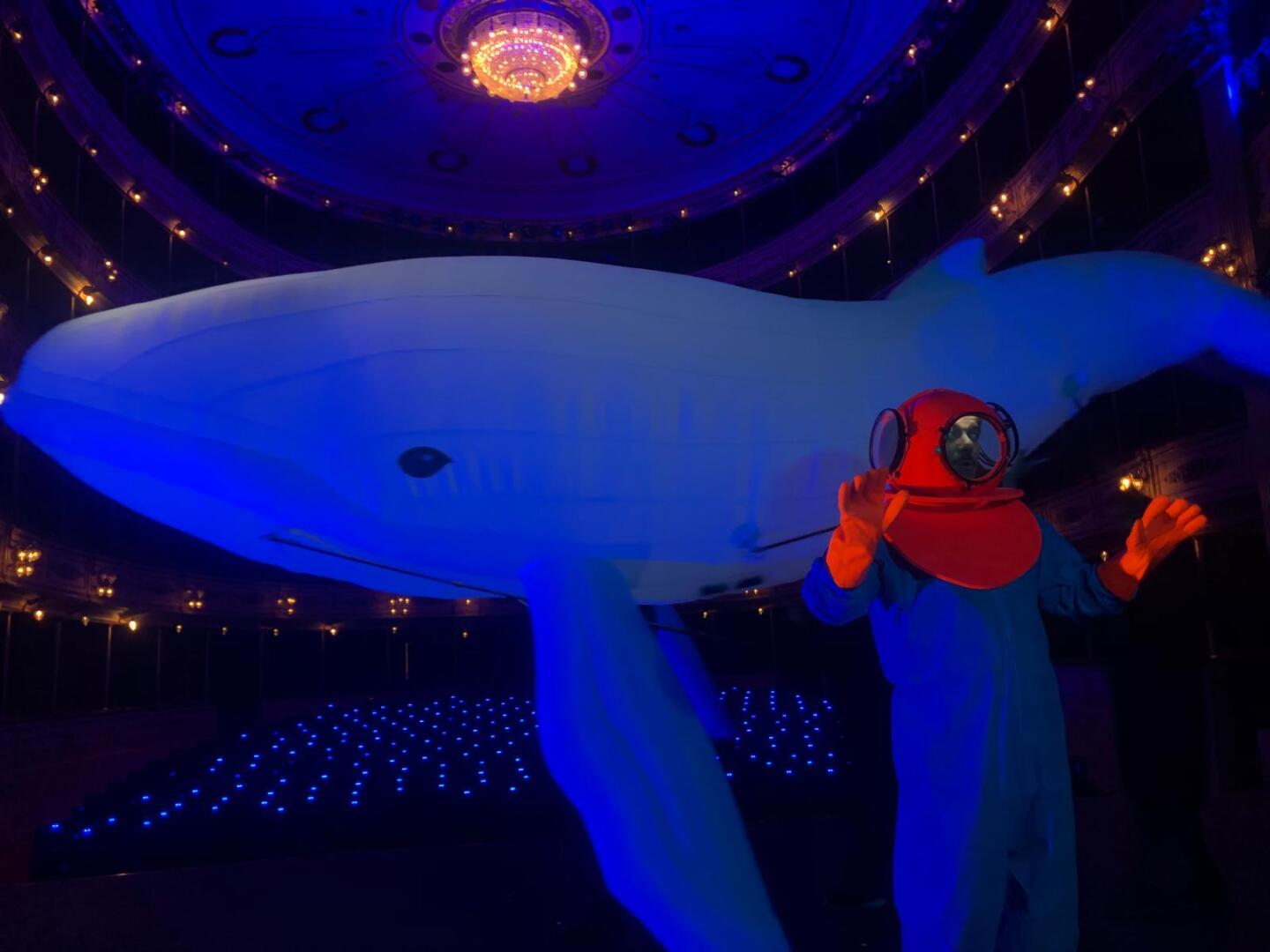 Ensayo del espectáculo "Agua" de Kolectivo Romanelli en el teatro Solís.