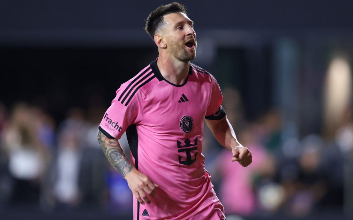 Lionel Messi celebra un gol con la camiseta del Inter Miami.